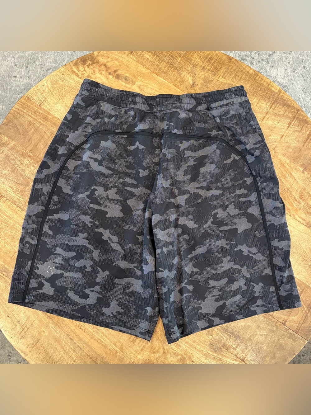 Lululemon Men's Pace Breaker Shorts Lined 9"
